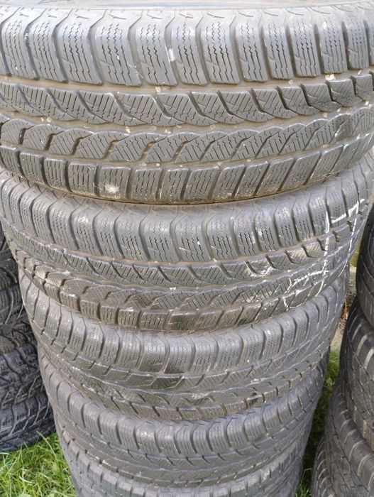 2-4 szt opon215/65r16 uniroyal bieżnik ok 6,5-7mm,outlander