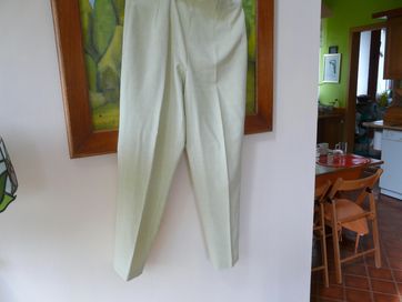 LAYLA spodnie wizytowe cienkie jasna zielen fason klasyczny 40