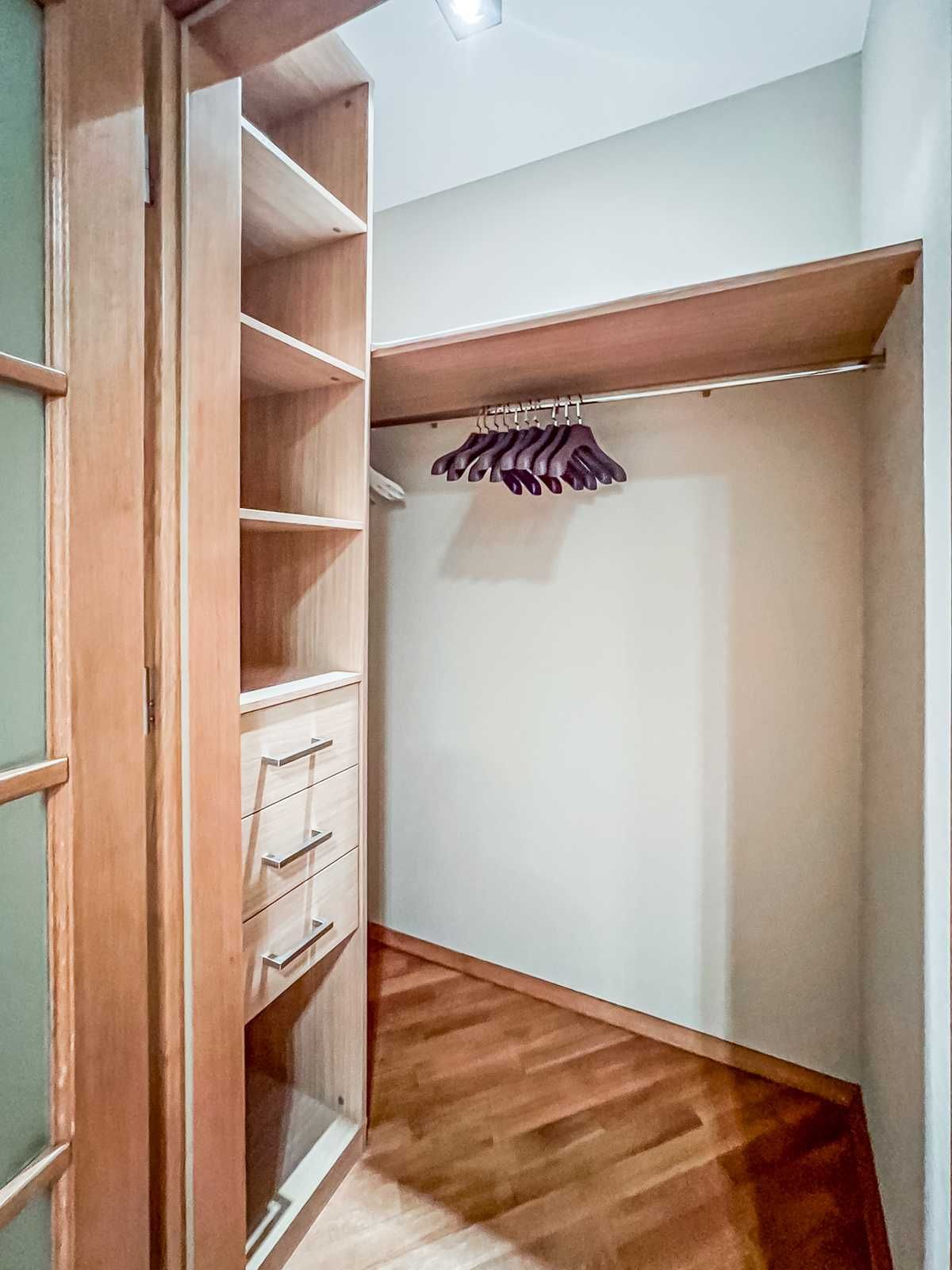 Оренда, вул. Олеся Гончара, 26, 5 кімнат, 220 м², Kiyv rent apartment