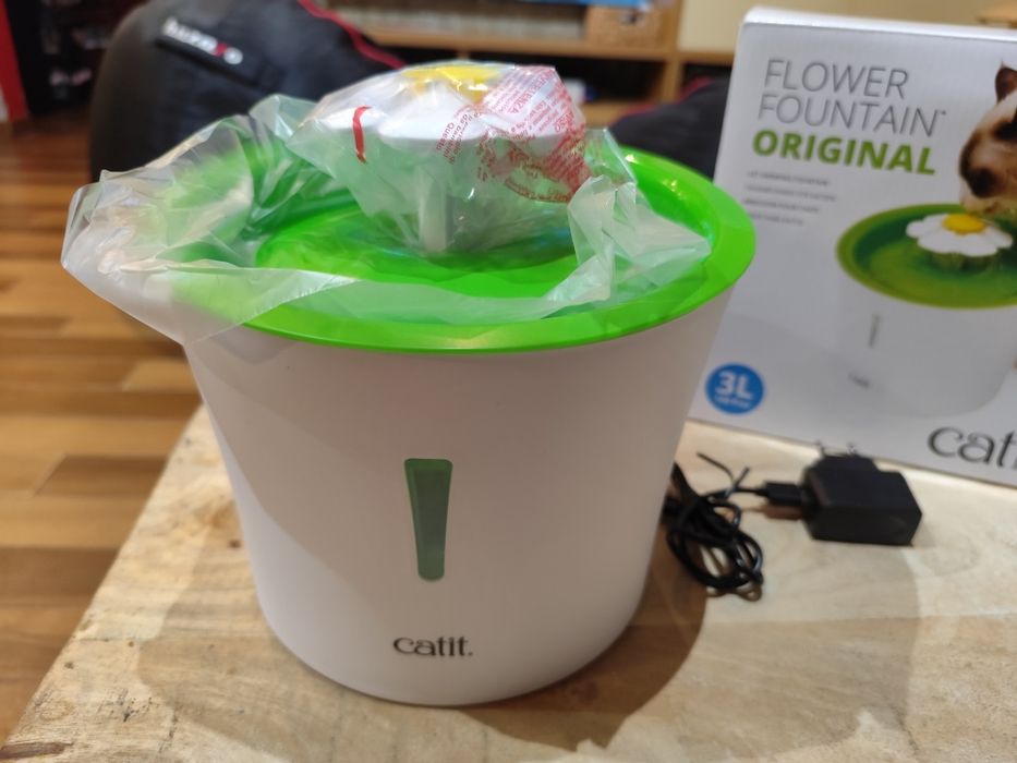Catit fontanna do picia - poidło dla kota lub psa - 3L