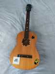 Gitara klasyczna bez strun