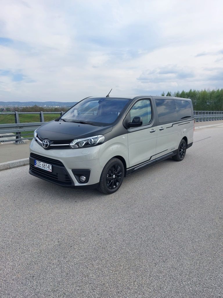 Wynajmę bus 7 osobowy Toyota Proace Verso 2.0 D4-D Long VIP Automat