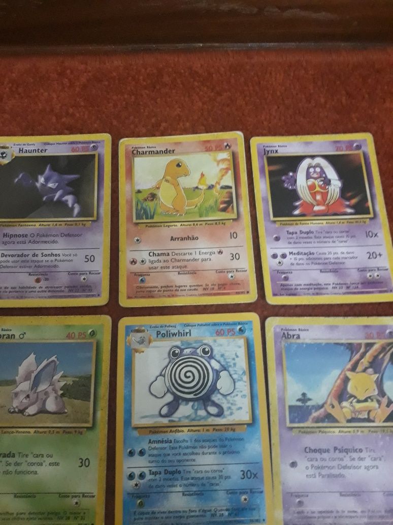 49 Cartas pokemon do primeiro Set