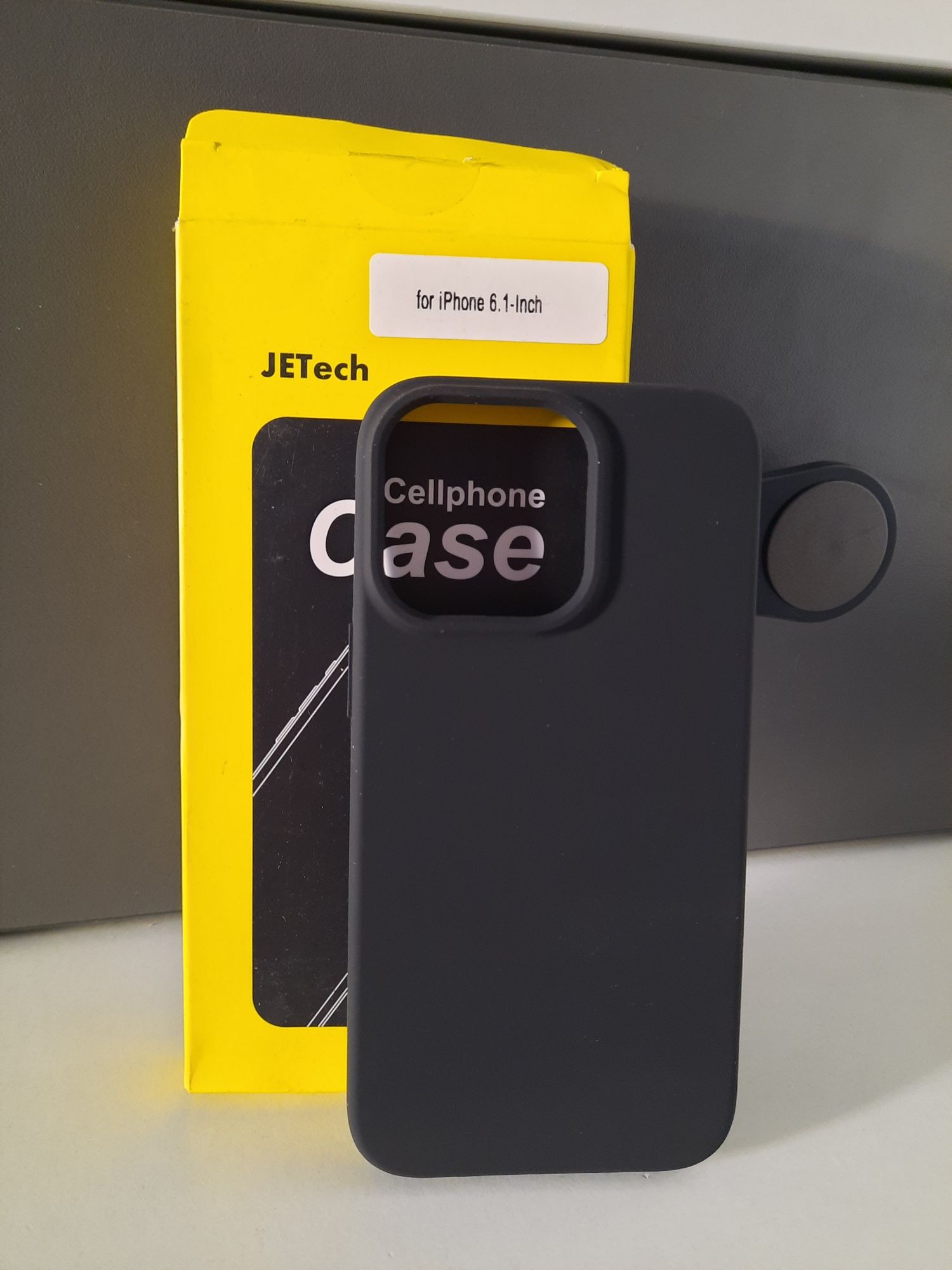 Etui na IPhone 13 pro  z mikrofibrą