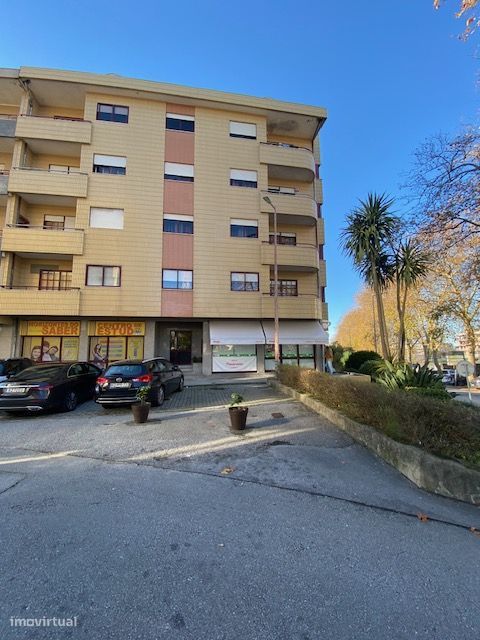 Apartamento T2 C/ Garagem