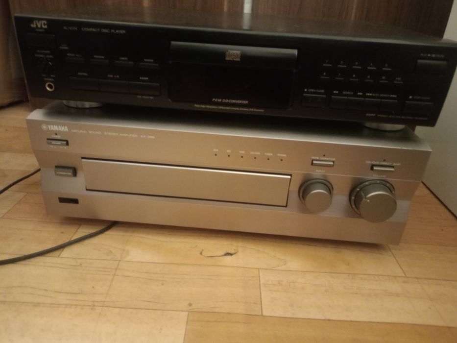 Głosniki 150w dwa zmacniacze