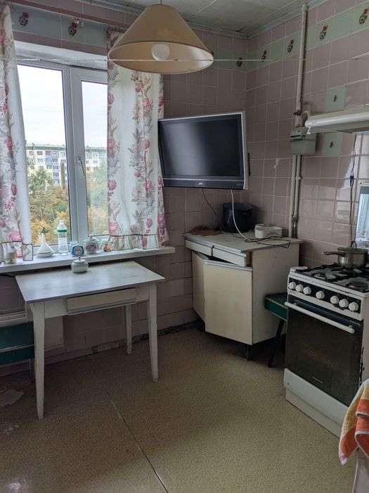 Продам 2х кімнатну квартиру на проти 33 ліцею Сади 1