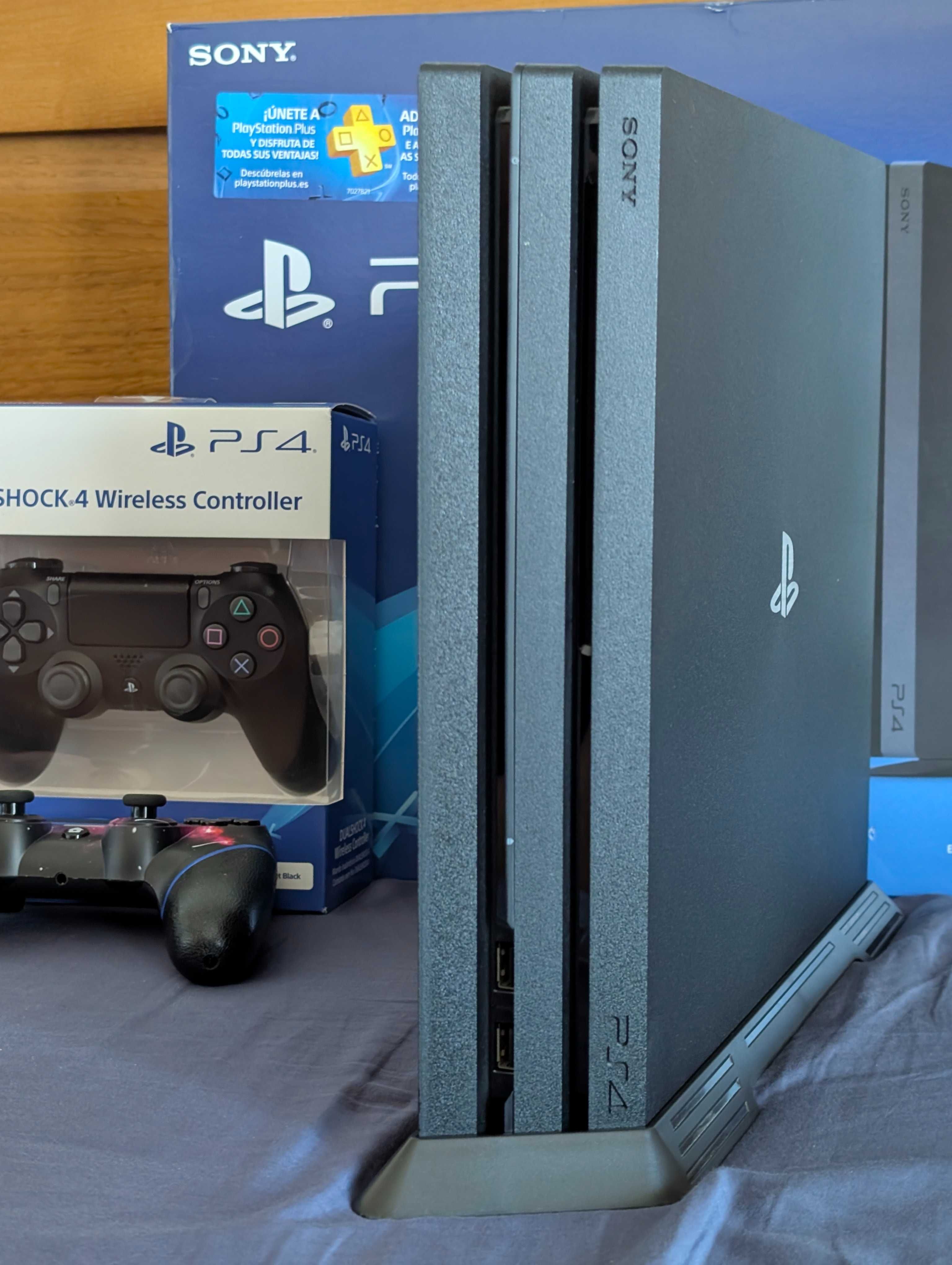 PS4 Pro + 2 Comandos + 12 Jogos