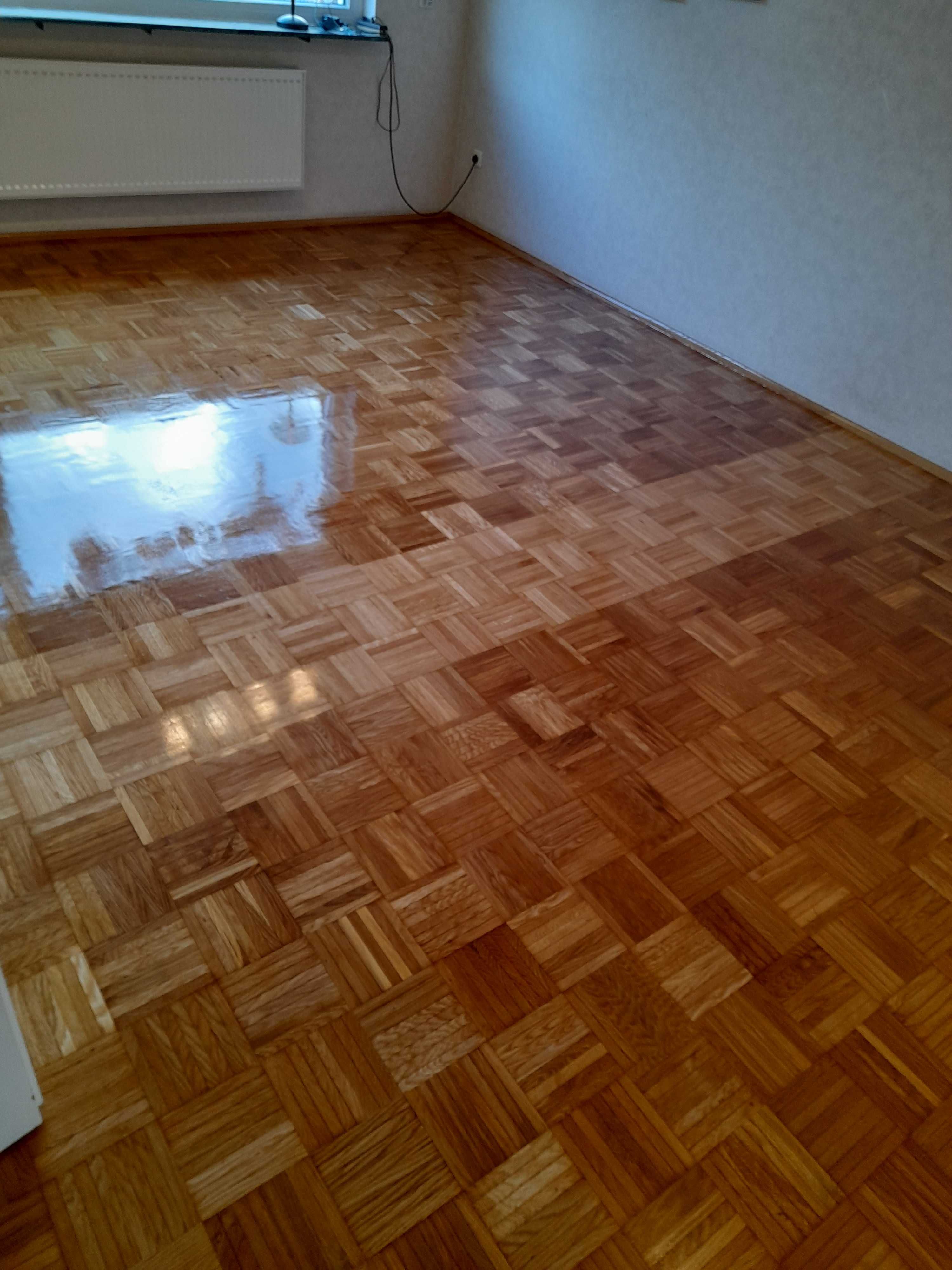 Układanie paneli, cyklinowanie parkietu.