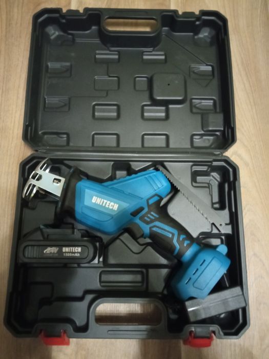 Сабельная пила фирмы Unitech