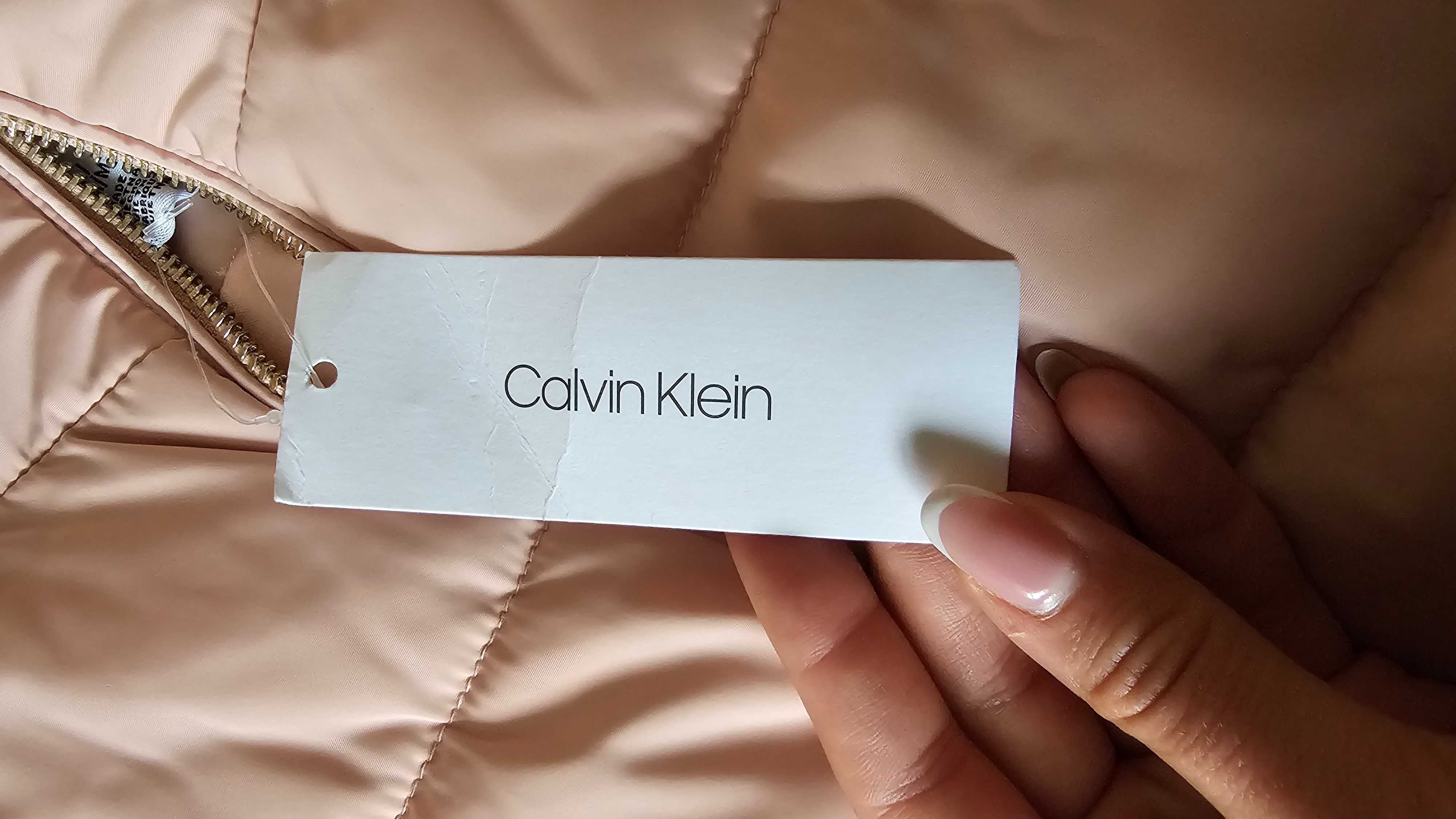 Bezrękawnik Calvin Klein - M - jasny róż
