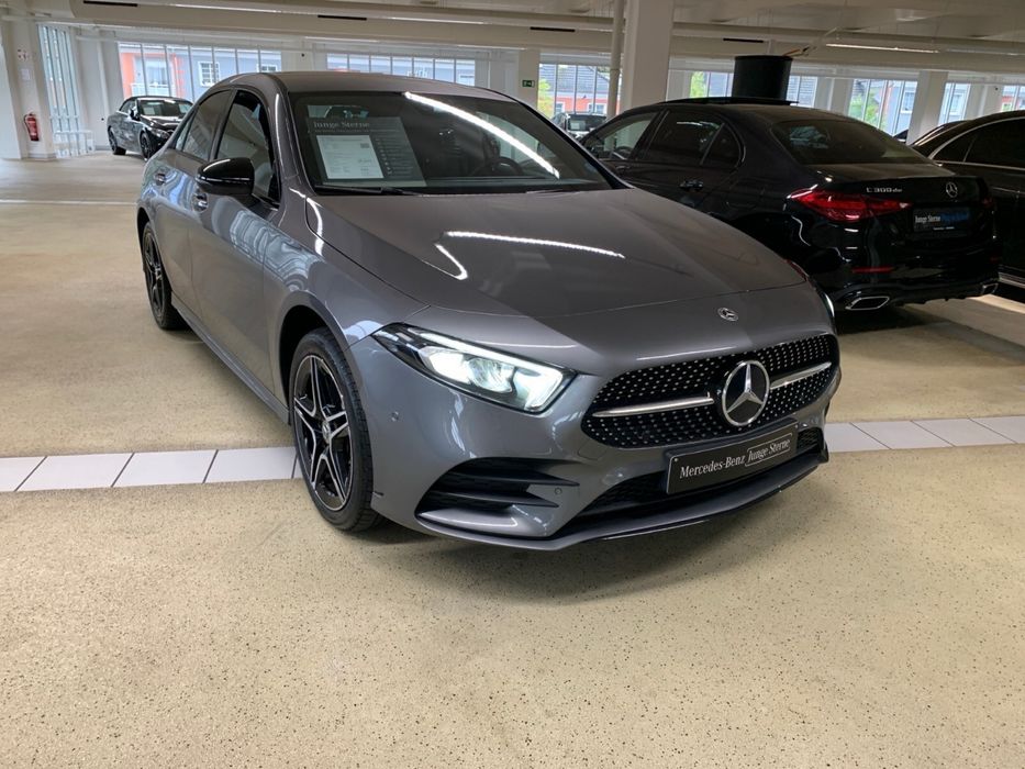 Mercedes-Benz A 250e Limousine AMG Line | Plug-in Hybrid | IVA dedutiv