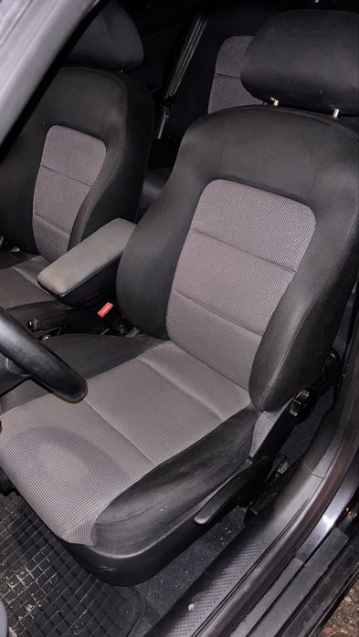 Komplet foteli Seat Leon 1