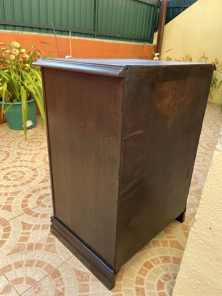 Mesa de cabeceira