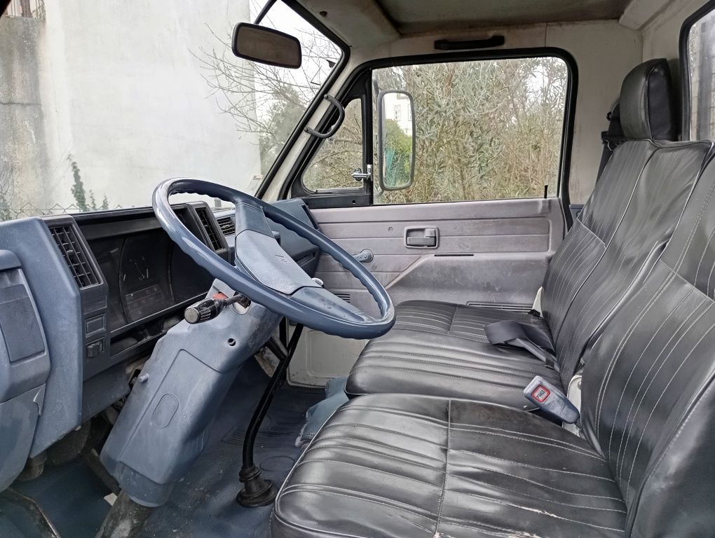 Isuzu nkr 2.8 bom estado