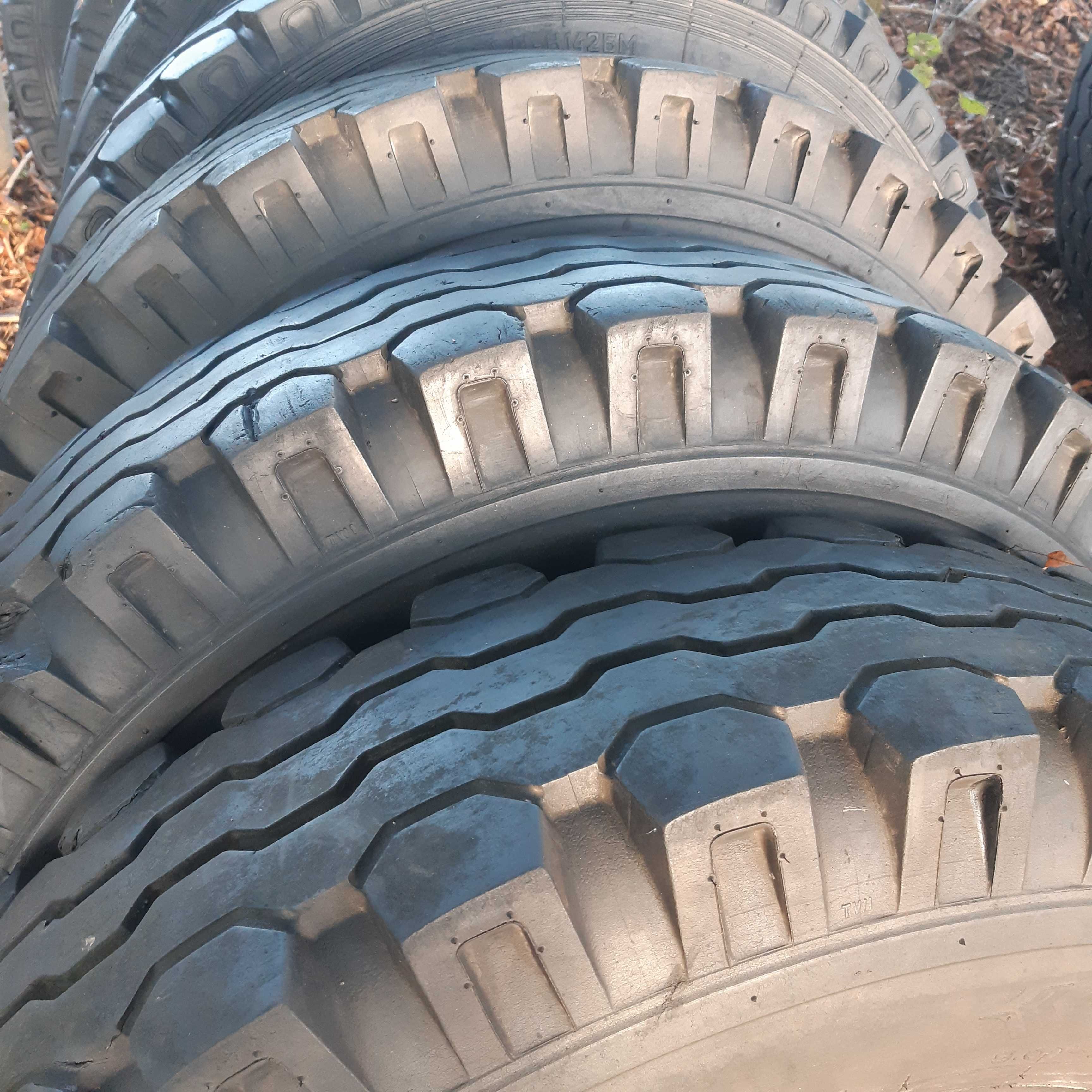 Opony 8,25/20.900/20.1000/20i 6,50/20