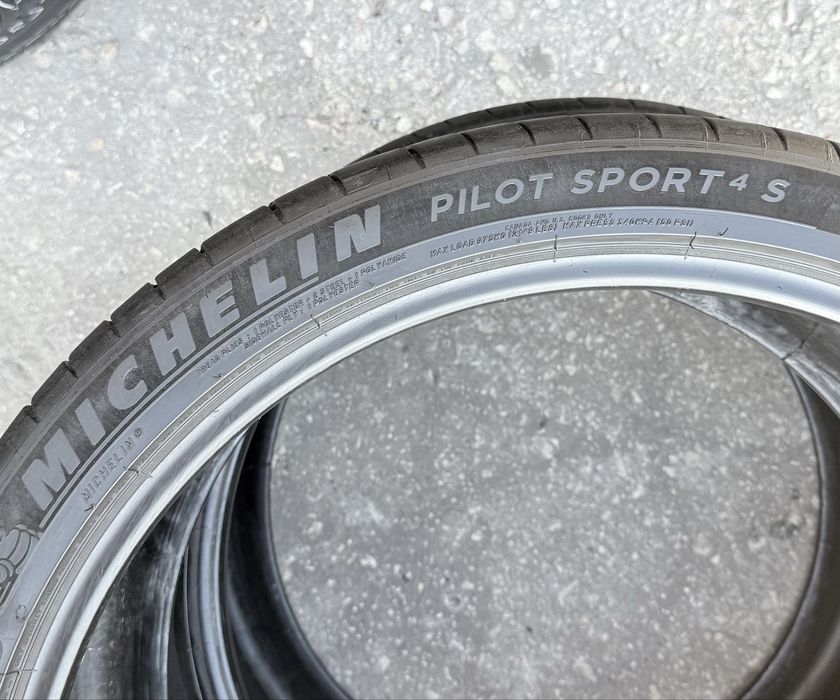 Pneus 315/30zr22 Michelin Pilot Sport 4S * com 75% piso