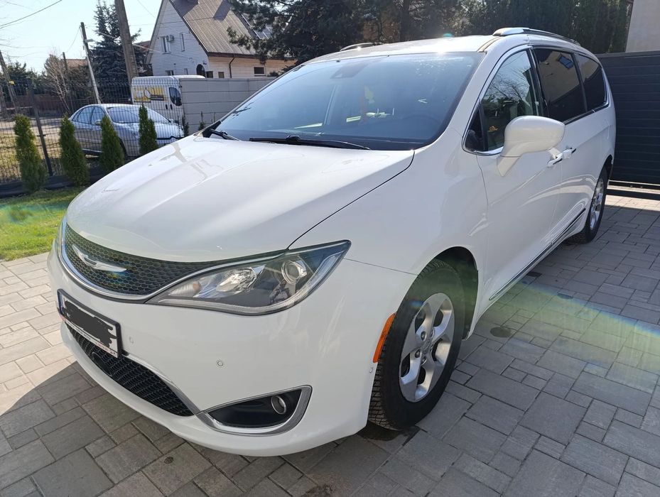Chrysler Pacifica Chrysler Pacifica Touring L Plus 2017 r.