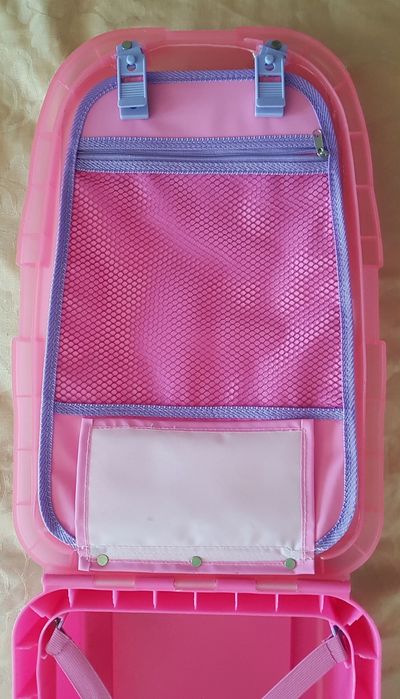 Mala/trolley infantil em plastico rígido  com rodas e pega telescópica