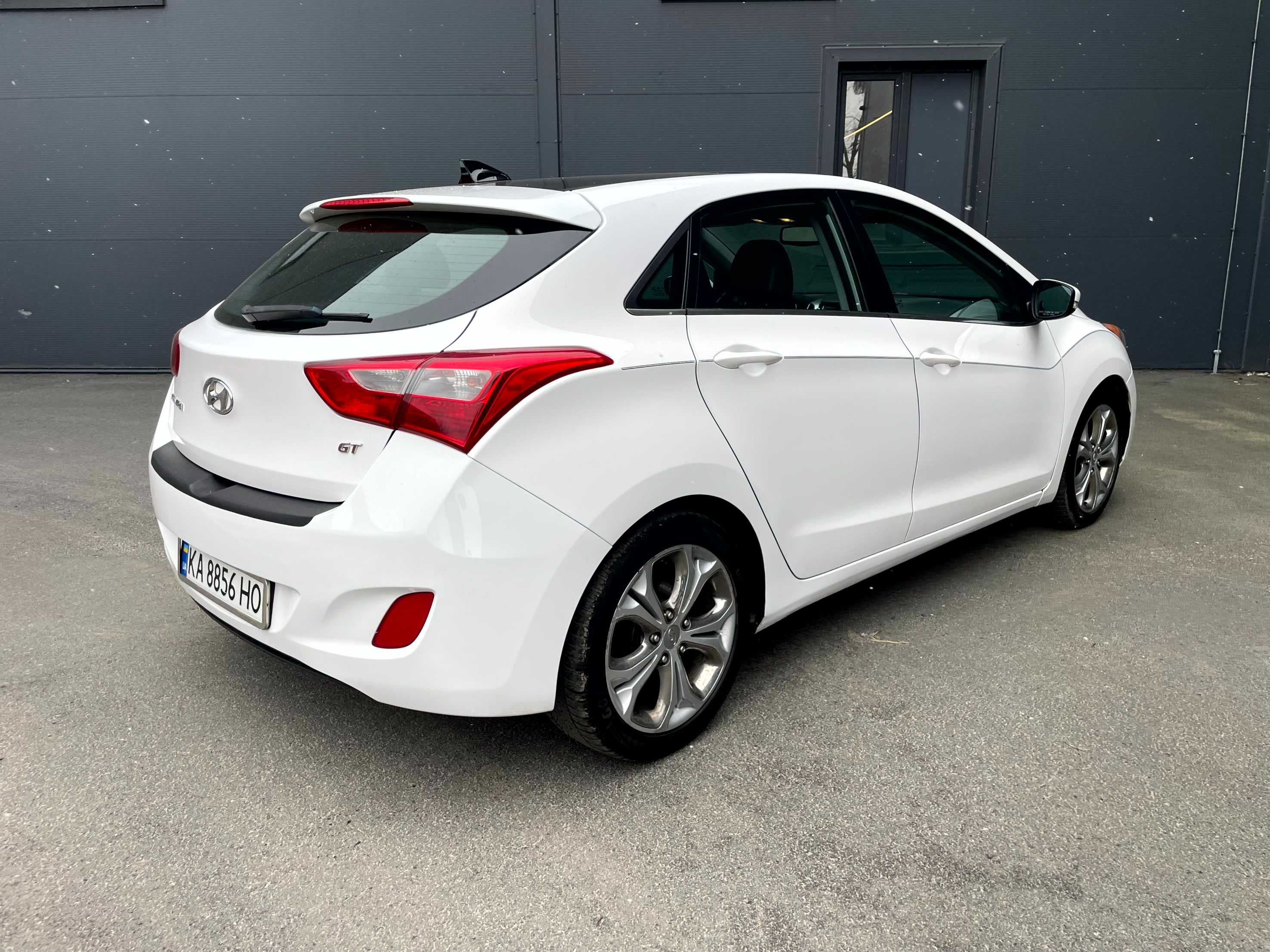 Hyundai Elantra GT 2013 1.8 газ/бензин