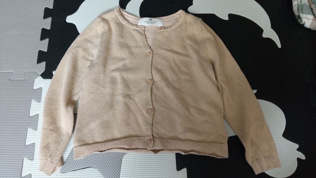 Złoty sweterek z błyszczącą nitką H&m rozmiar 98/104