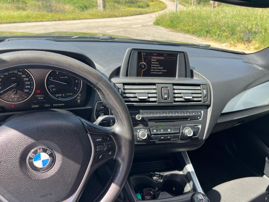 BMW 116d pack M em óptimo estado