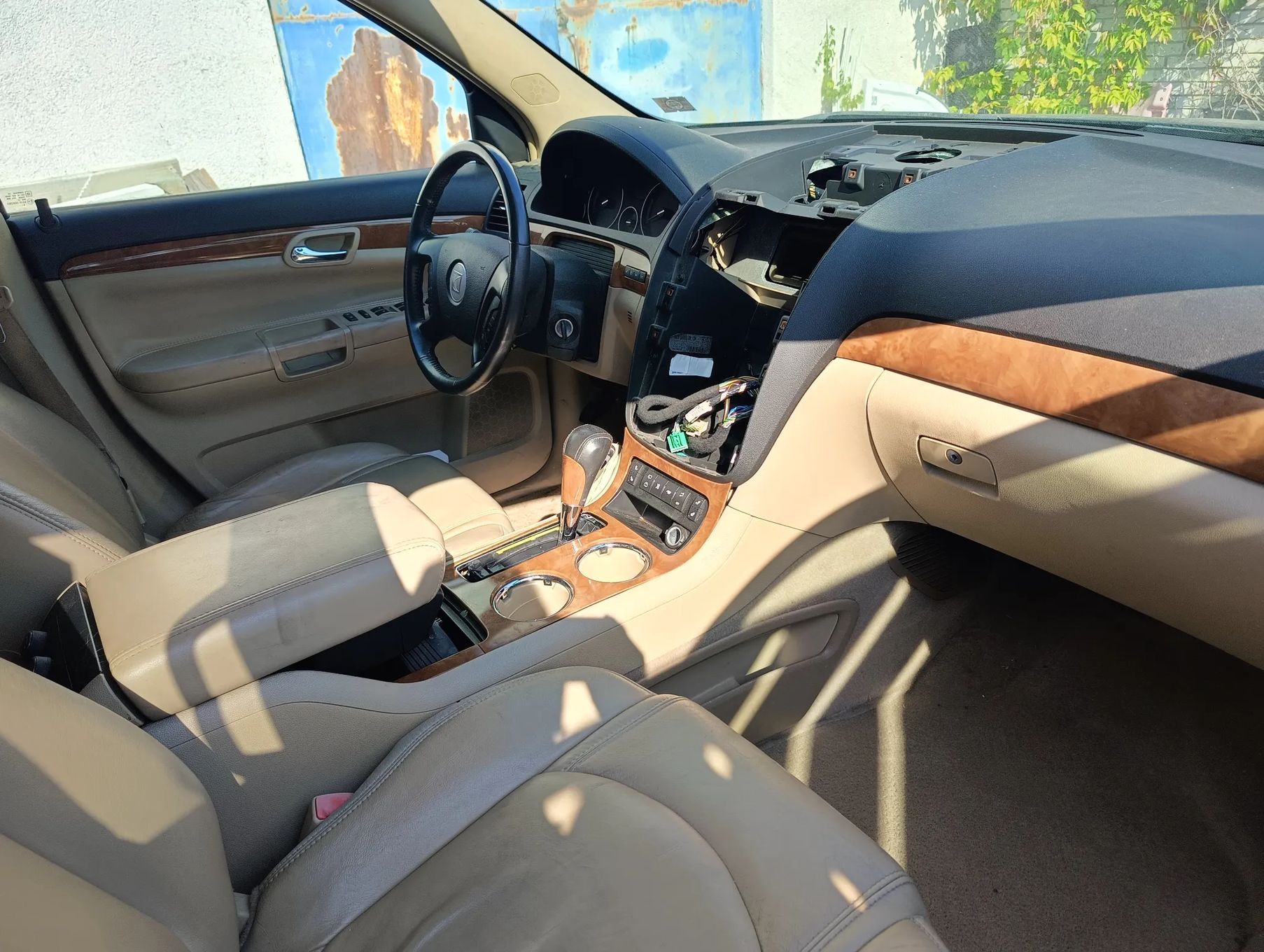 Chevrolet HHR Saturn Outlook