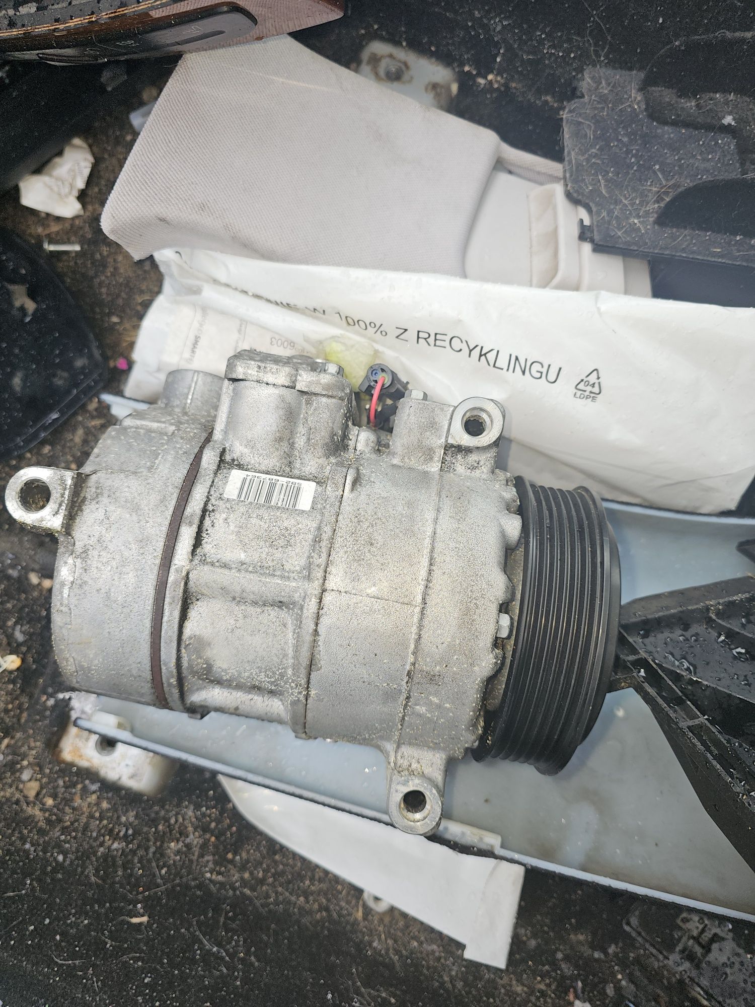 Kompresor klimatyzacji Mercedes W211 2.2 2.7 CDI