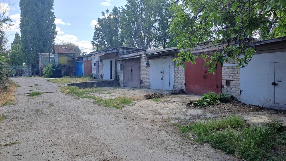 Гараж 8500х3300,  в товаристві " Соціальне місто", р-н БК Кірова