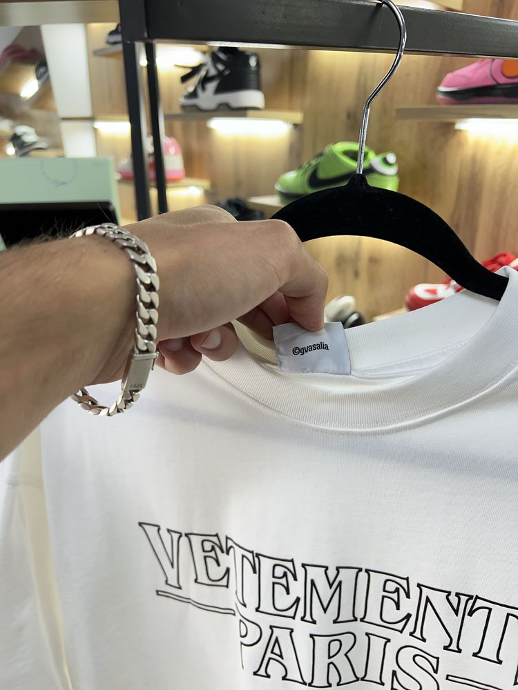 Футболка Vetements Paris Logo White