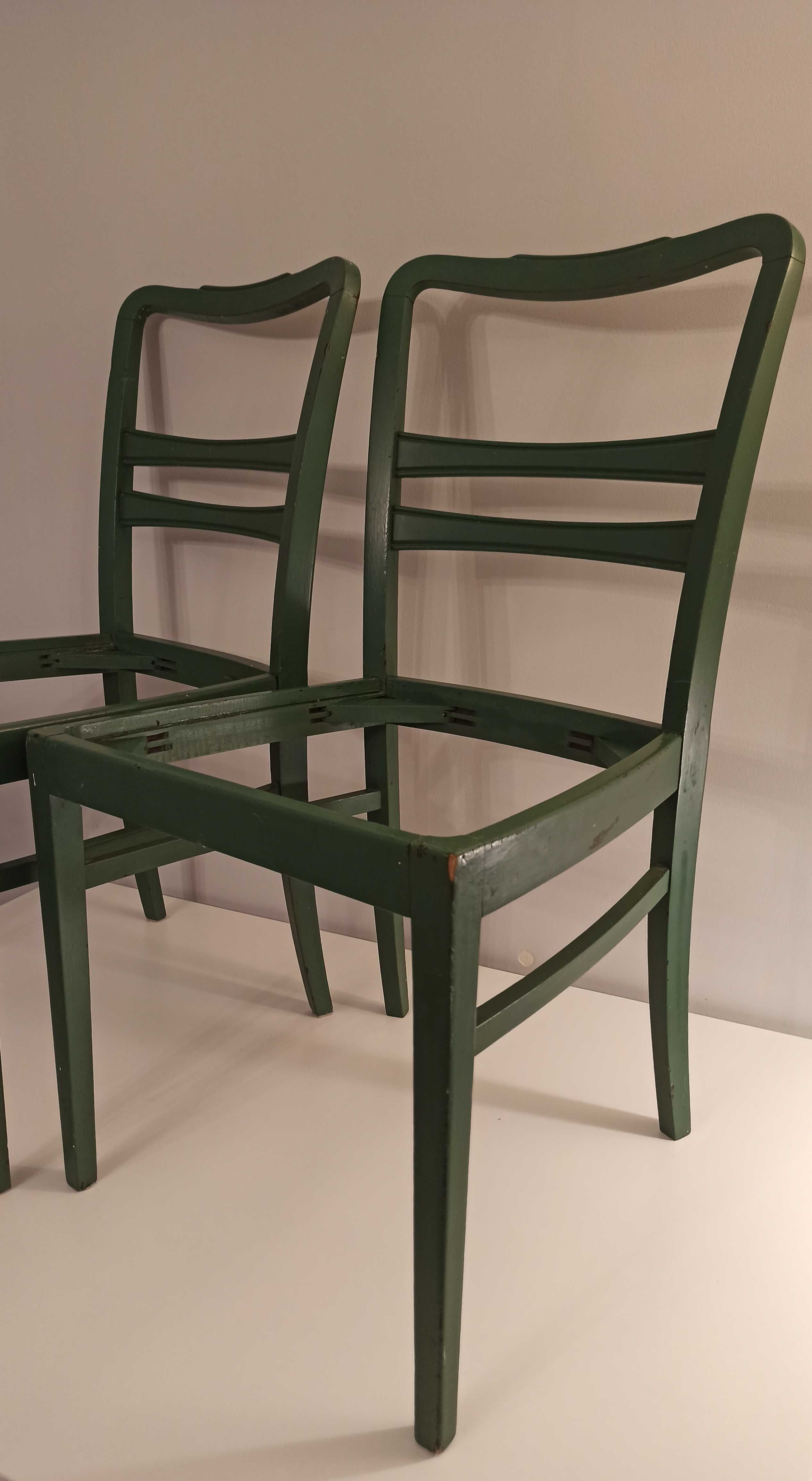 Cztery Krzesła drewniane bukowe z lat 40-50
