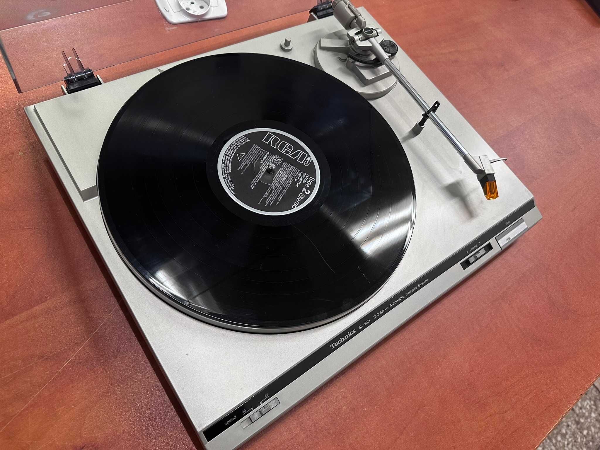 Gramofon Technics  SL-B21