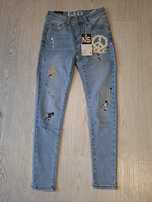 Spodnie jeans M.Sara z push up