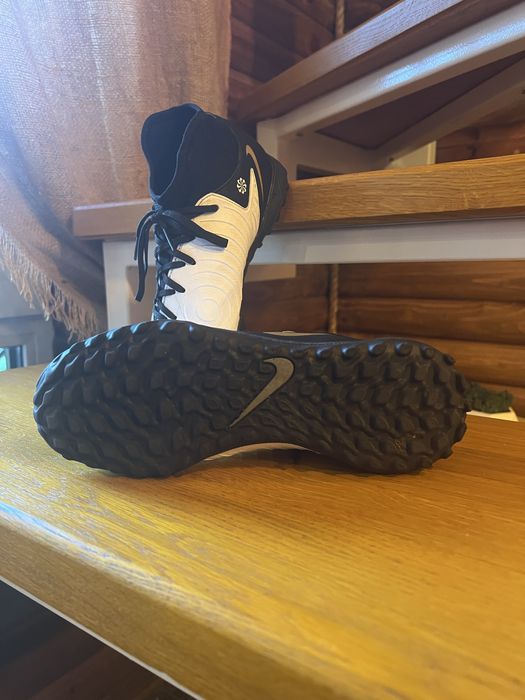 Сороконіжки Nike luna