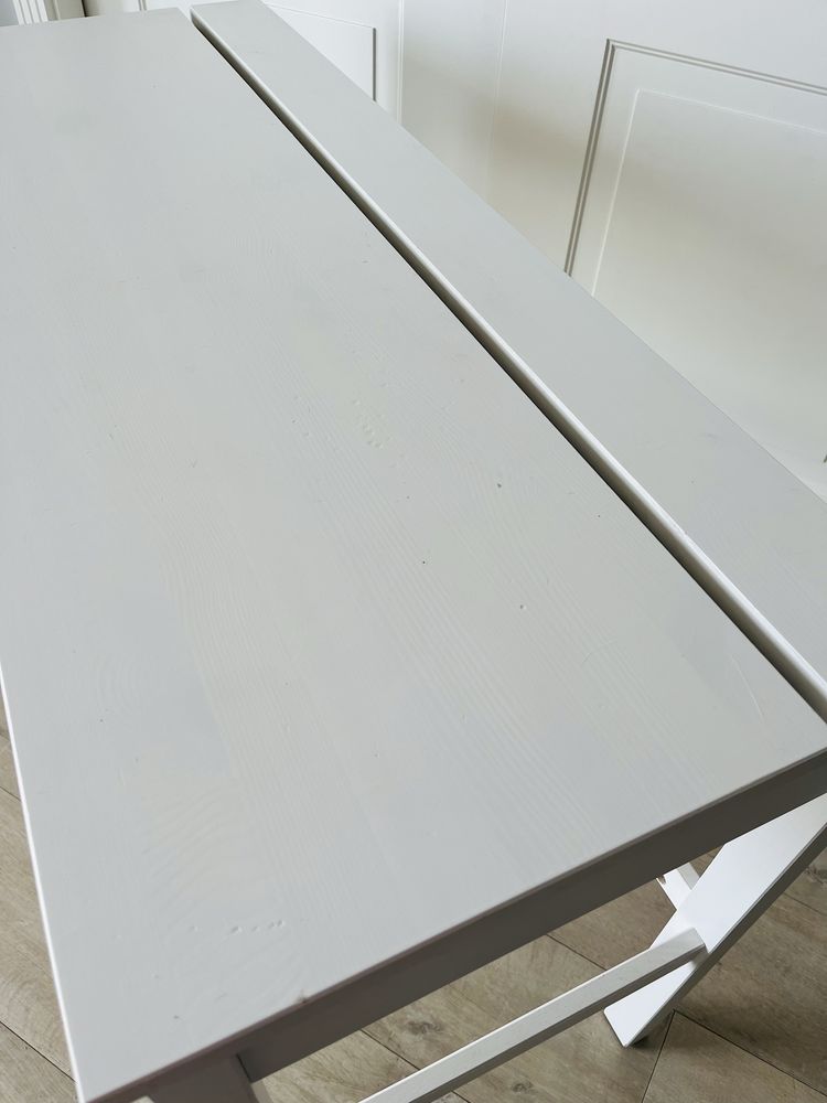 Biurko Hemnes Ikea z dwiema szufladami