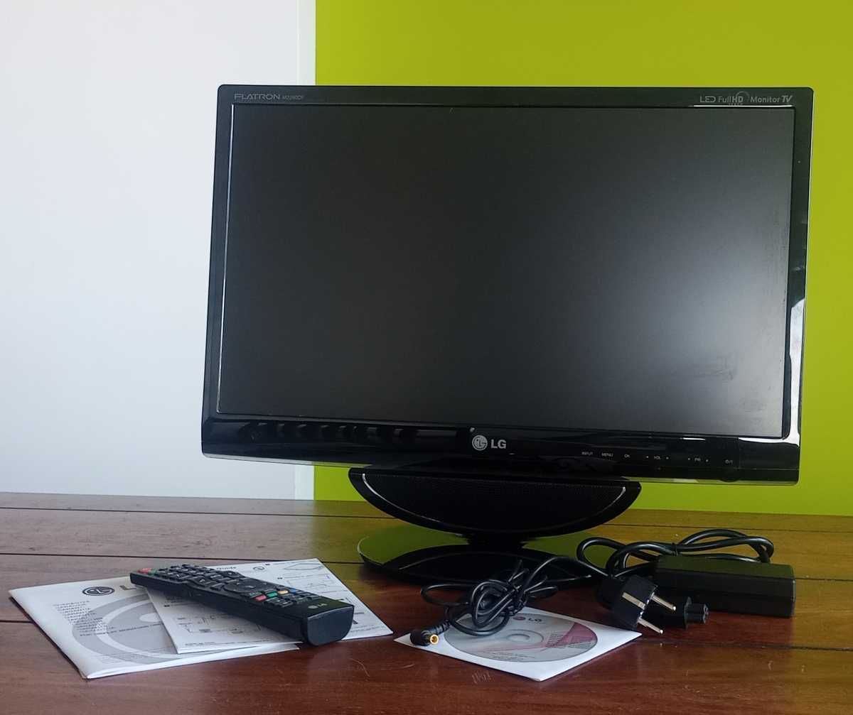 Monitor LG-2280DF Full HD z funkcją TV i głośnikami w podstawie