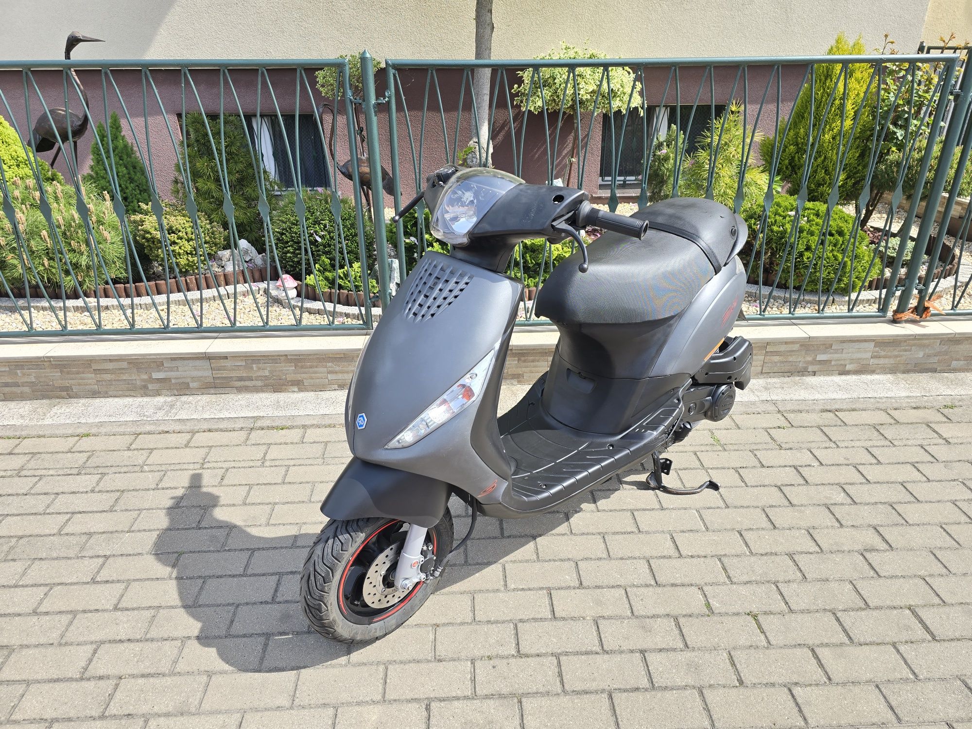 Piaggio Zip 50 // rok 2022 // vespa ludix fly fiddle neos