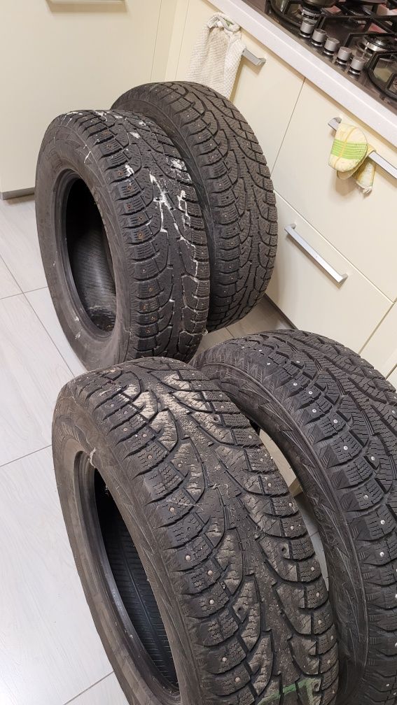 Зимові шиповані шини Hankook i-pike rw11 245.70.17 , комплект