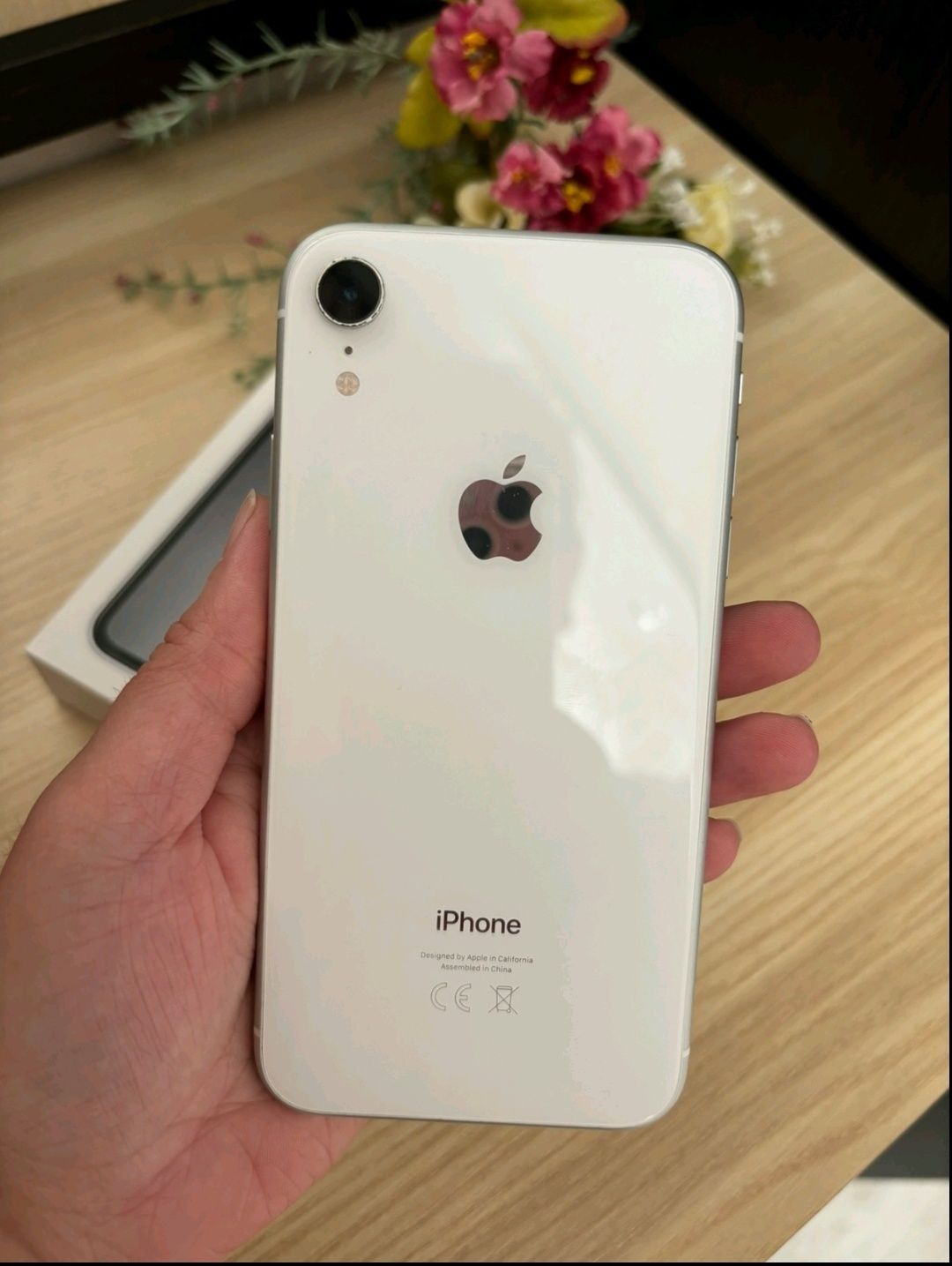 Айфон IPHONE XR 64 гигабайт білий