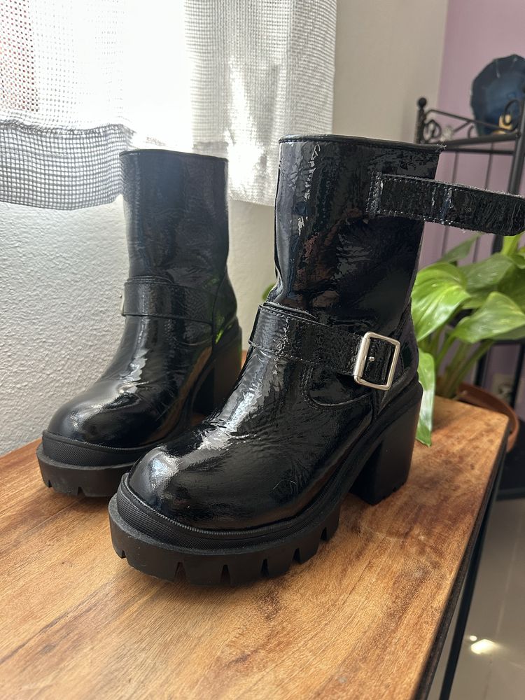Botas Jeffrey Cambpell 36