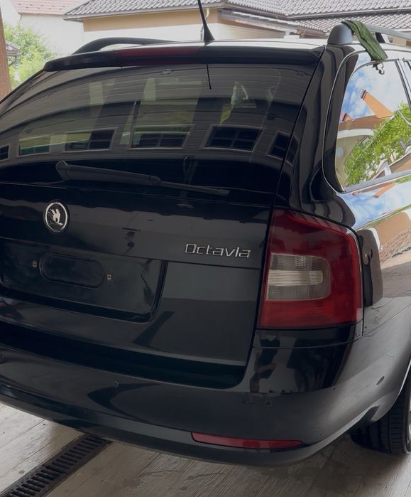 Полірування фар та автомобіля