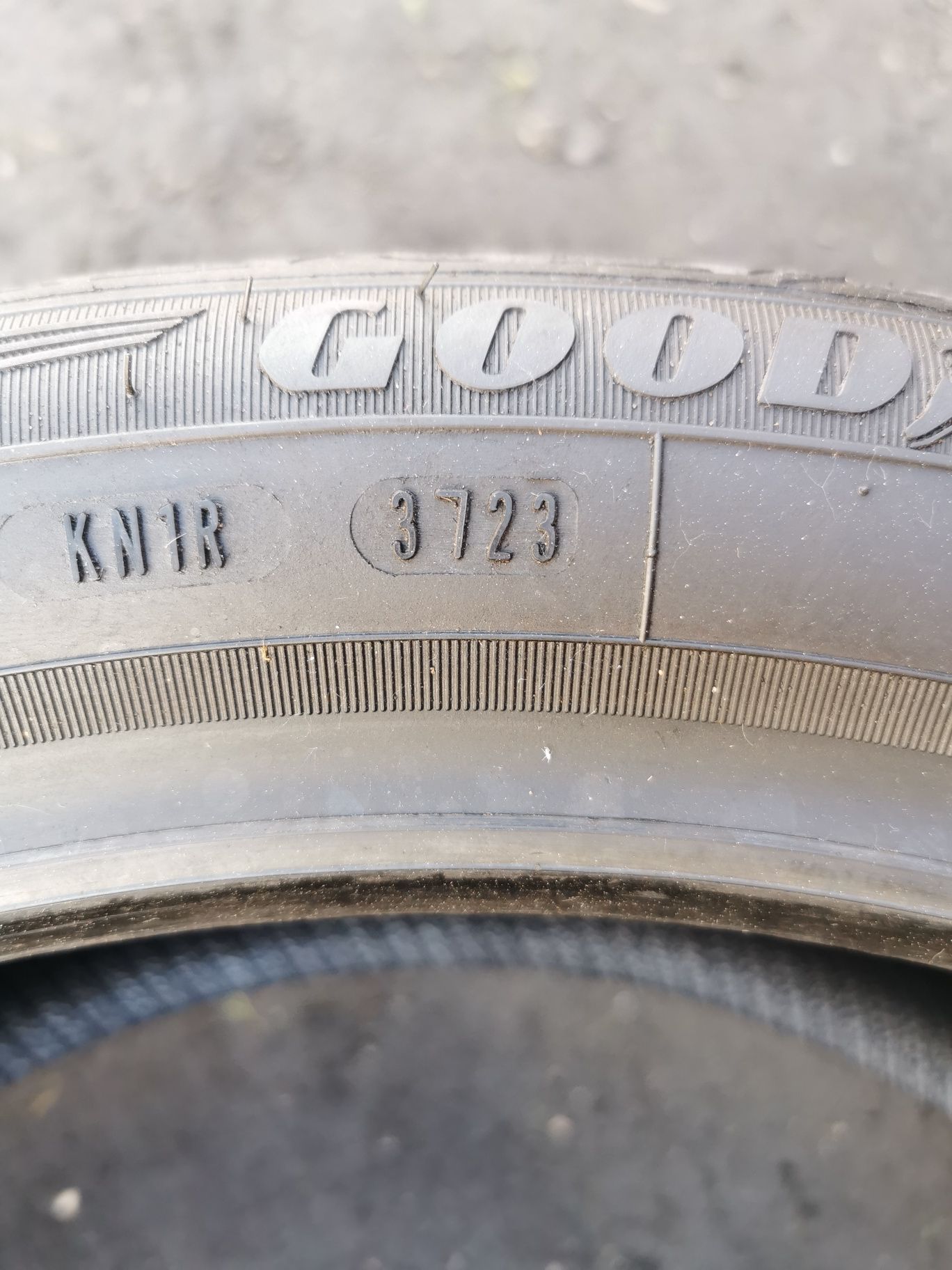 Opony letnie Goodyear efficientgrip performance suv 245/40/20 99V Demo