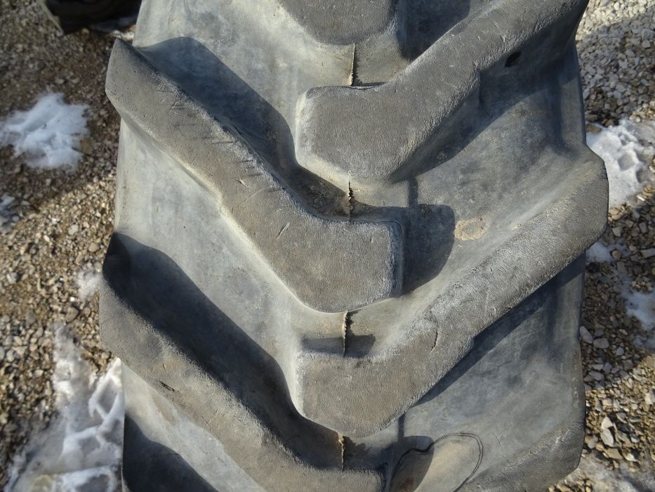 Opona 14.9-24 (15.0-24) Dunlop Stabilarge 18 PR (750 netto)