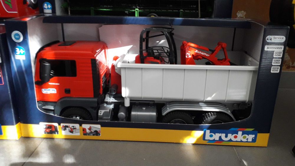 Bruder zabawka Ciężarówka MAN TGS +mini koparka