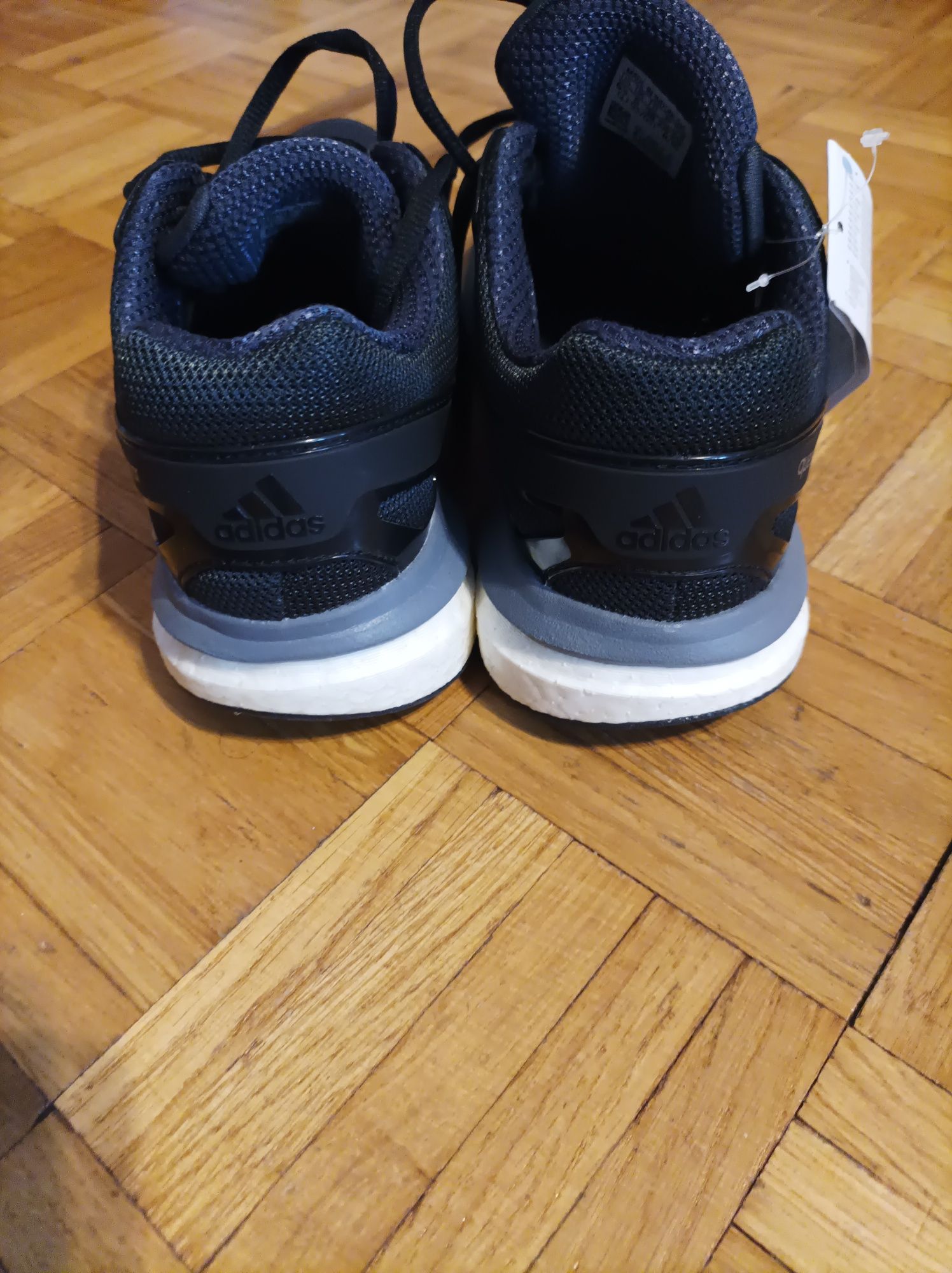 Buty do biegania Adidas questar boost techfit w