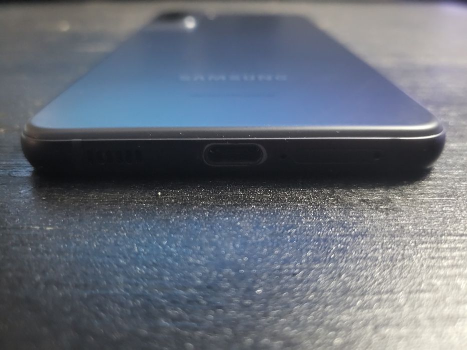 Samsung s21 fe 6/ 128 snapdragon 888