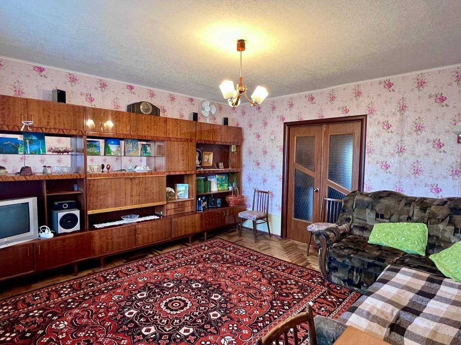 Продам 3-х комнатную квартиру ул. Чумаченка