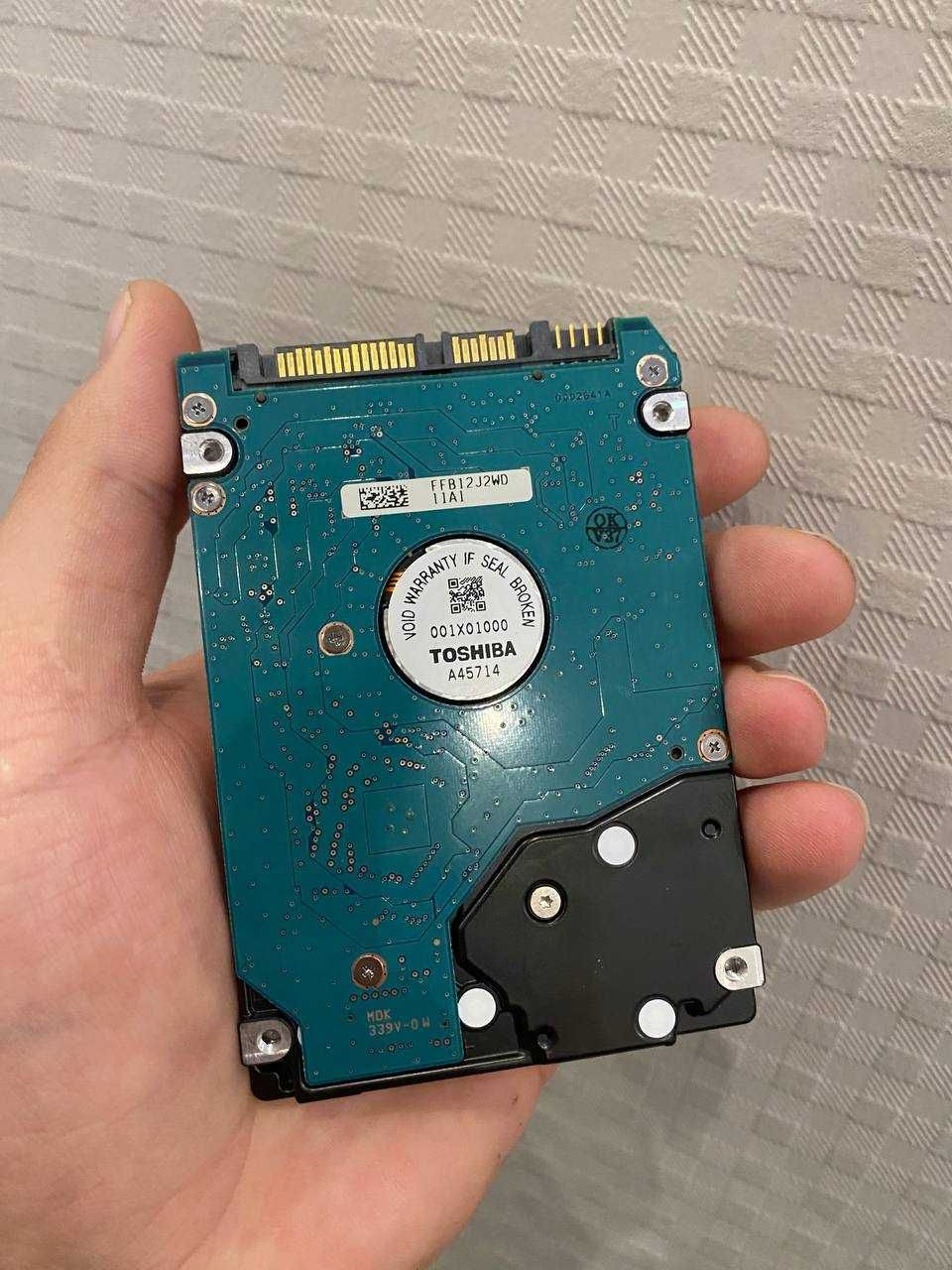 HDD 2.5'' 640GB Toshiba MK6465GSX добрий стан 572 години 377 включень