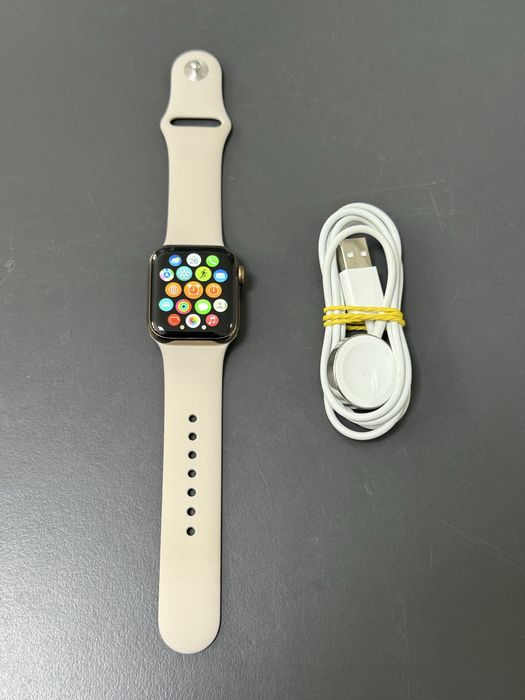 Apple Watch Series 4 40mm Stainless Steel Gold