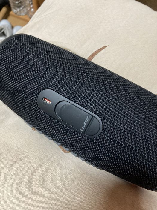 JBL Charge 5 - Usada em perfeito estado